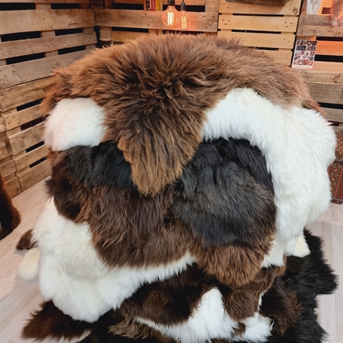 White or Brown XL Sheepskin