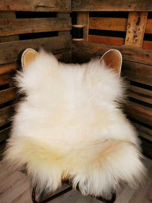 Sheepskin IS White