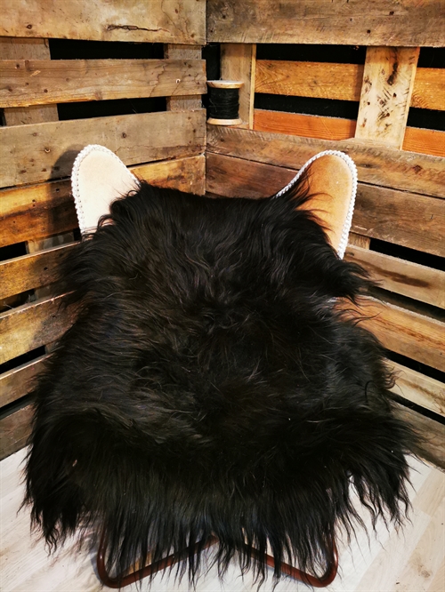 Sheepskin Icelandic Black