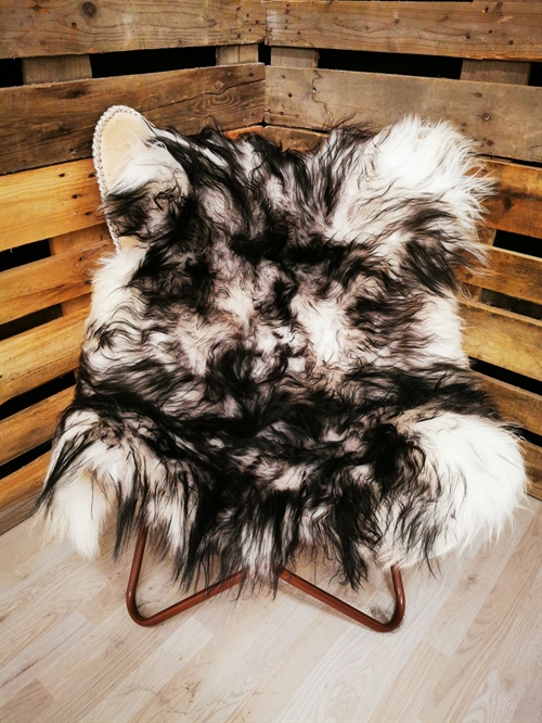 Sheepskin Icelandic Silver Shadow