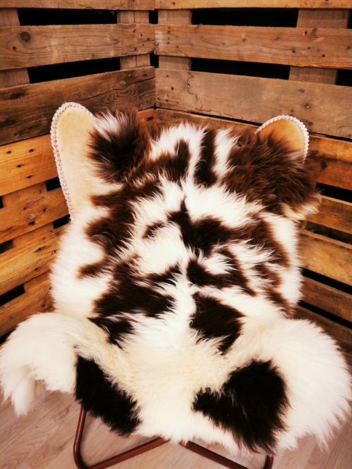 Sheepskin European Jacob sheep