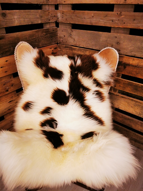 Sheepskin European Jacob sheep